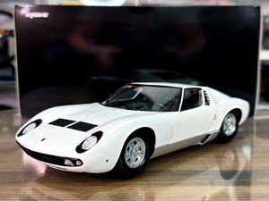 LAMBORGHINI MIURA P400 WHITE/SILVER / ЛАМБОРГИНИ МИУРА P400 БЕЛЫЙ/СЕРЕБРИСТЫЙ