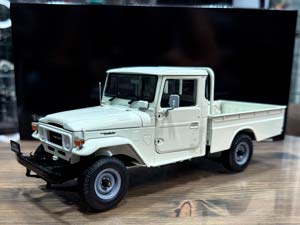 TOYOTA LAND CRUISER 40 PICKUP WHITE / ТОЙОТА ЛЕНД КРУЗЕР 40 ПИКАП БЕЛЫЙ
