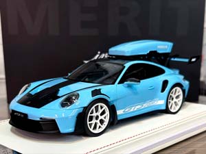 PORSCHE 911 (992) GT3 RS LUGGAGE GULF BLUE/WHITE LIVERY WITH WHITE WHEELS / ПОРШЕ 911 992 GT3 RS LUGGAGE GULF BLUE/БЕЛАЯ ЛИВРЕЯ С БЕЛЫМИ КОЛЕСАМИ