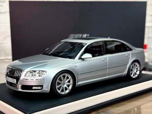 AUDI A8 W12 2008 ICE SILVER METALLIC / АУДИ A8 W12 ЛЕДЯНОЙ СЕРЕБРИСТЫЙ МЕТАЛЛИК (ЛИМИТ 07/69)
