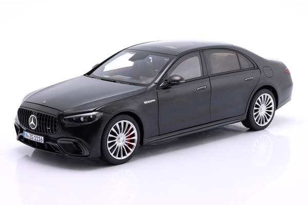 MERCEDES-BENZ AMG C 63 S E PERFORMANCE YEAR 2022 PITCH BLACK / МЕРСЕДЕС-БЕНЦ АМГ 63 PERFORMANCE ПИТЧ ЧЕРНЫЙ
