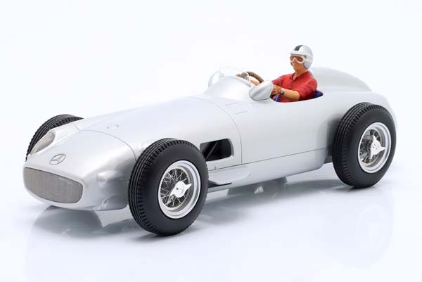MERCEDES-BENZ W196 PLAIN BODY EDITION FORMULA 1 1955 WITH DRIVER FIGURE / МЕРСЕДЕС-БЕНЦ W196 ПЛАЙН БОДЙ ФОРМУЛА-1 ФИГУРКА ПИЛОТА