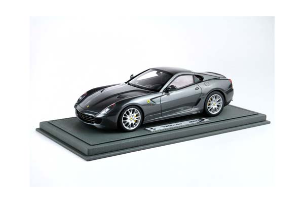 FERRARI 599 GTB FIORANO 2006 MANUAL GEAR - MADE IN ITALY SILVERSTONE GREY / ФЕРРАРИ 599 ГТБ 2006 МЕХАНИКА 1:18 СЕРЫЙ