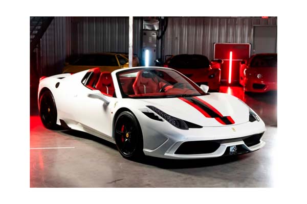 FERRARI 458 SPECIALE A SPIDER BIANCO ITALIA WITH BLACK AND RED STRIPE / ФЕРРАРИ 458 СПЕКИАЛЕ А СПАЙДЕР ИТАЛИА ПОЛОСА 1:43 КРАСНЫЙ
