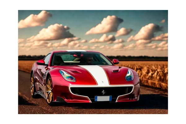 FERRARI F12 TDF ROSSO RUBINO WITH WHITE AND GOLD STRIPE / ФЕРРАРИ Ф12 ТДФ ПОЛОСА 1:43 БОРДОВЫЙ