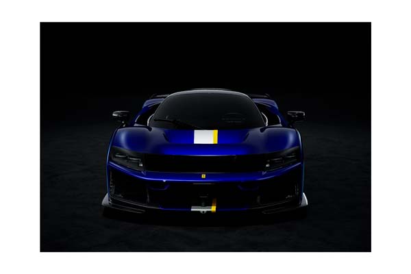 FERRARI F80 CARBON OPTIONAL ELECTRIC BLUE - SILVER WHEELS / ФЕРРАРИ Ф80 КАРБОН ОПТИОНАЛ ЕЛЕКТРИК 1:43 СИНИЙ