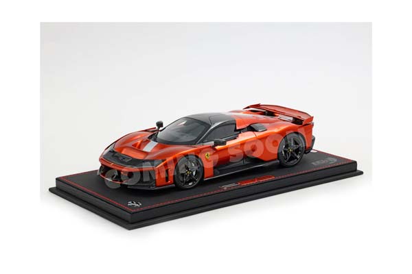 FERRARI F80 METAL DIECAST FULL OPEN RAME MICA WITH CARBON WHEELS - LUXURY PACK - BASE AND CASE INCLUDED / ФЕРРАРИ Ф80 МЕТАЛ МИКА КАРБОН КОЛЕСА 1:18 ЧЕРНЫЙ