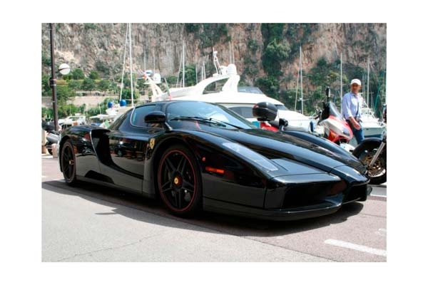 FERRARI ENZO OPEN DIECAST NERO DS - BLACK AND RED WHEELS - POLIFOAM PACK / ФЕРРАРИ ЭНЦО ОПЕН ДС 1:18 КРАСНЫЙ