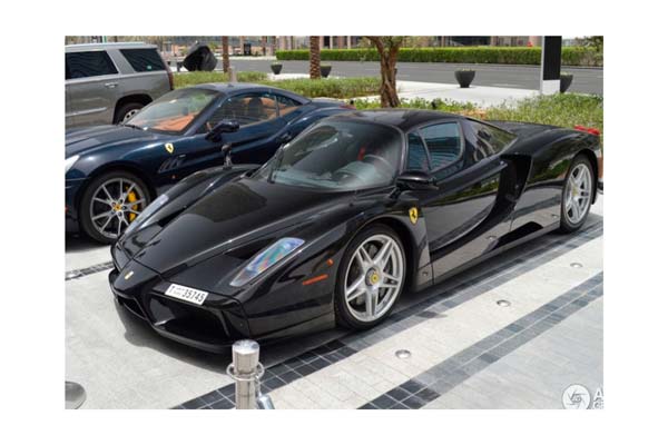 FERRARI ENZO OPEN DIECAST NERO DS - SILVER WHEELS - POLIFOAM PACK / ФЕРРАРИ ЭНЦО ОПЕН ДС 1:18 СЕРЕБРИСТЫЙ