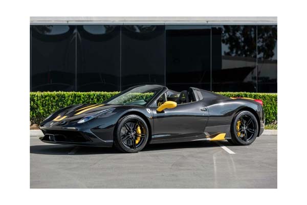 FERRARI 458 SPECIALE A SPIDER NEW BLACK DAYTONA WITH YELLOW STRIPES / ФЕРРАРИ 458 СПЕКИАЛЕ А СПАЙДЕР НЕВ ДАЙТОНА ПОЛОСЫ 1:18 ЖЕЛТЫЙ