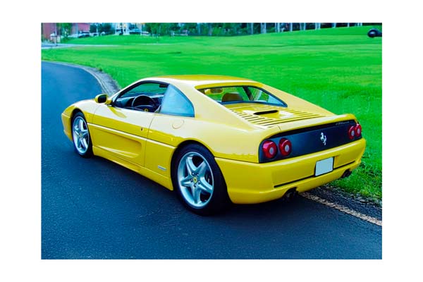 FERRARI F355 BERLINETTA 1994 MANUAL GEAR AND CHALLENGE GRID GIALLO MODENA - BLACK INTERIOR / ФЕРРАРИ Ф355 БЕРЛИНЕТТА 1994 МЕХАНИКА КХАЛЛЕНГЕ ГРИД 1:18 ЖЕЛТЫЙ
