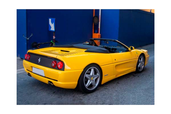 FERRARI 355 F1 SPIDER - AUTOMATIC GEAR - CHALLENGE GRID GIALLO MODENA - BLACK INTERIOR / ФЕРРАРИ 355 Ф1 СПАЙДЕР 1:18 ЖЕЛТЫЙ