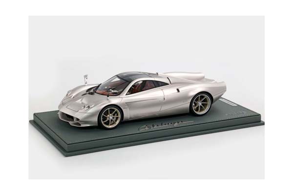 PAGANI HUAYRA CODALUNGA PORSCHE GOLD BRONZE METALLIC / ПАГАНИ ХУАЙРА КОДАЛУНГА ПОРШЕ МЕТАЛЛИК 1:18 БРОНЗОВЫЙ