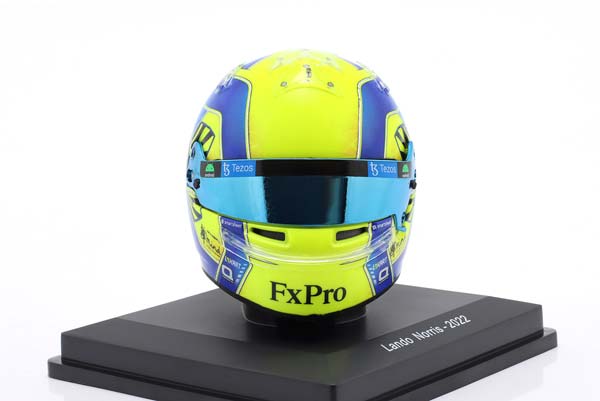 ШЛЕМ LANDO NORRIS #4 MCLAREN F1 TEAM FORMULA 1 2022 / ЛАНДО НОРРИС №4 КОМАНДА МАКЛАРЕН ФОРМУЛА-1 2022
