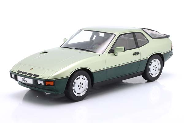 PORSCHE 924 TURBO YEAR 1979 LIGHT GREEN / DARK GREEN / ПОРШЕ 924 ТУРБО СВЕТЛО-ЗЕЛЕНЫЙ ТЕМНО-ЗЕЛЕНЫЙ