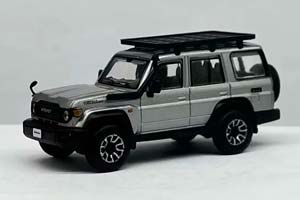 TOYOTA LAND CRUISER LC70 SILVER GREY / ТОЙОТА ЛЭНД КРУЗЕР СЕРЕБРИСТЫЙ (ДЛИНА 7-10 СМ)