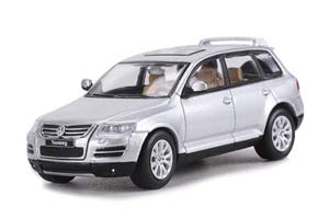 VW VOLKSWAGEN TUAREG TDI SILVER / ФОЛЬКСВАГЕН ТУАРЕГ СЕРЕБРИСТЫЙ (ДЛИНА 7-10 СМ)