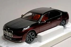 BMW I7 (7ER) BLACK/RED MINICHAMPS 1:18