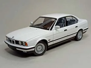 BMW 535I (E34) 1988 WHITE 1:18 MINICHAMPS
