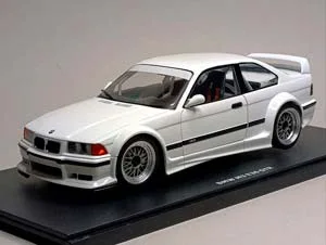 BMW M3 GTR (E36) "PLAIN BODY VERSION" 1:18
