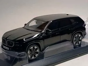 BMW XM 2023 BLACK 1:18 MINICHAMPS