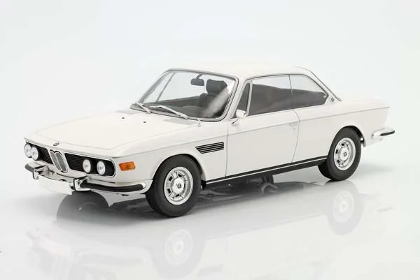 BMW 2800 CS 1968 E9 БЕЛЫЙ