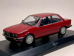 BMW 323I -1982 RED (E30) MINICHAMPS 1:18