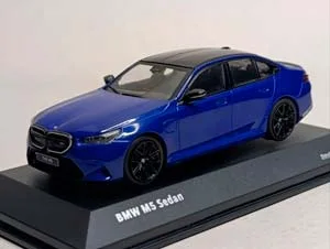 BMW M5 SEDAN -2025 (G90) SOLIDO 1:43