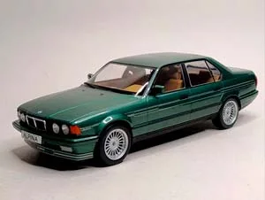BMW ALPINA B11 3.5 (E32) GREEN 1:18 MCG