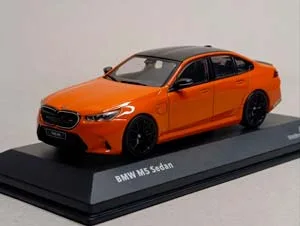 BMW M5 SEDAN -2025 (G90) SOLIDO 1:43